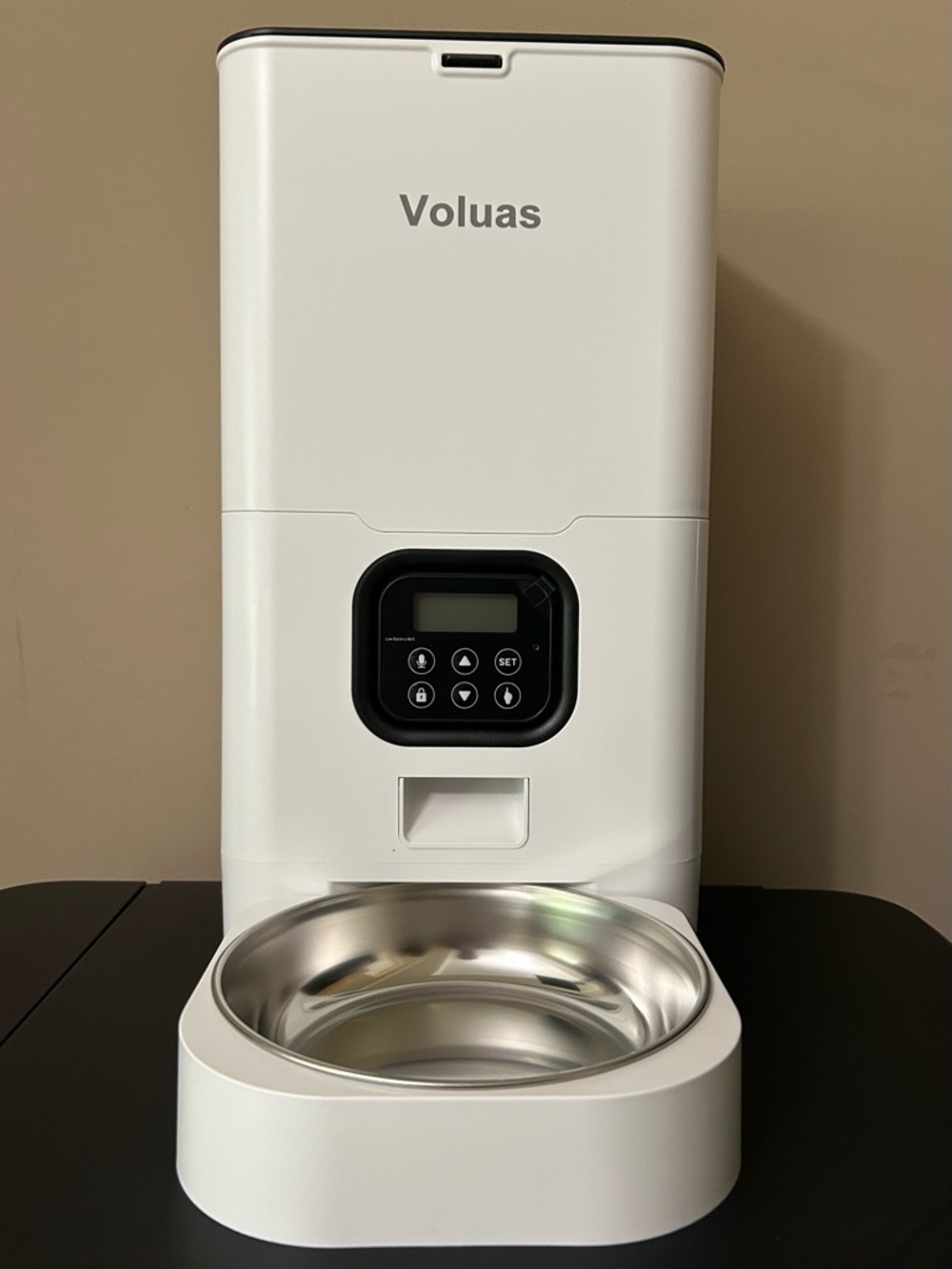 New With a Box Voluas Automatic Pet Feeder - White